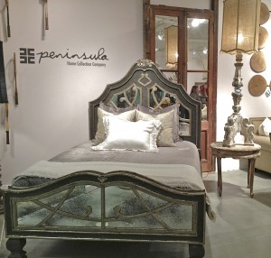 Peninsula Mirror bed